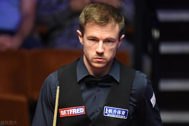 她将继续努 她将继续努