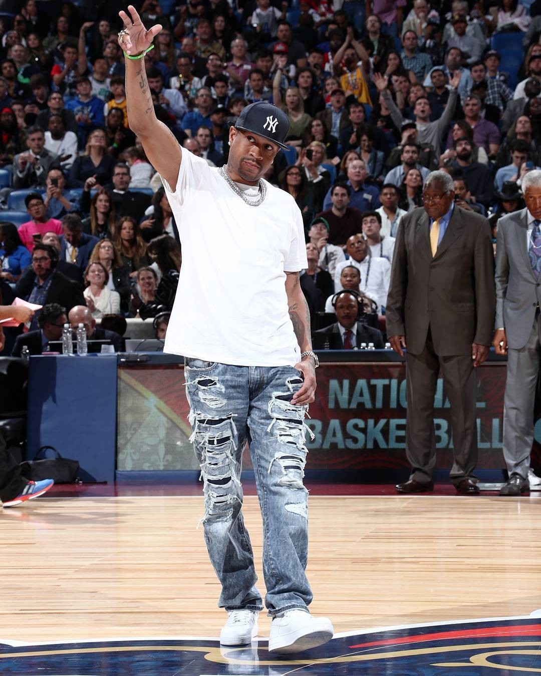 更棘手的是 更棘手的是